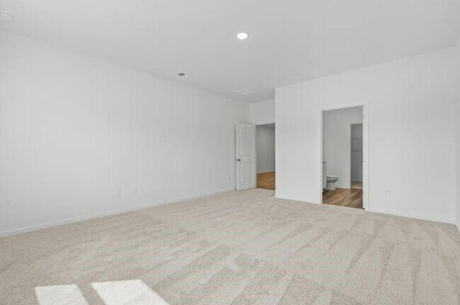 Building Photo - 141 Rother Pl
