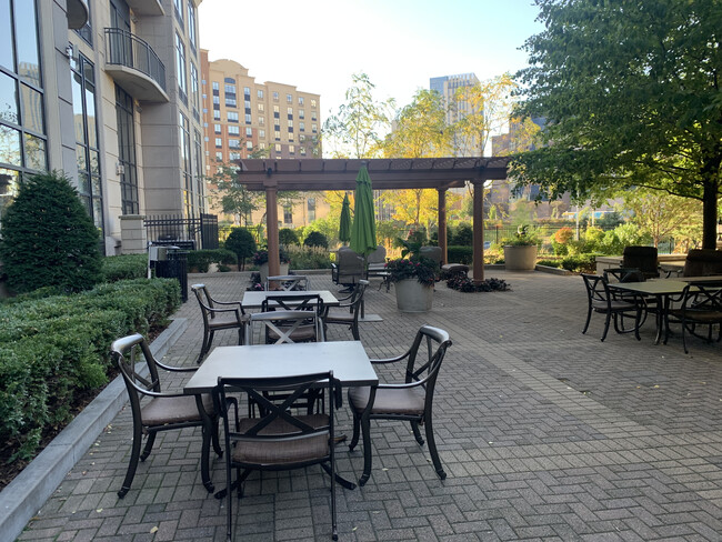 Outdoor space to entertain friends and guests. - 500 E Grant St