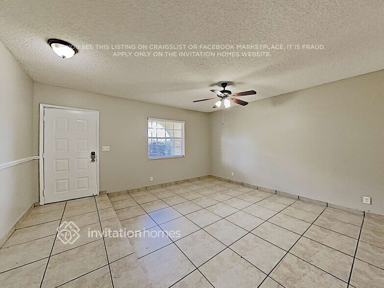 Building Photo - 2101 NW 108th Terrace