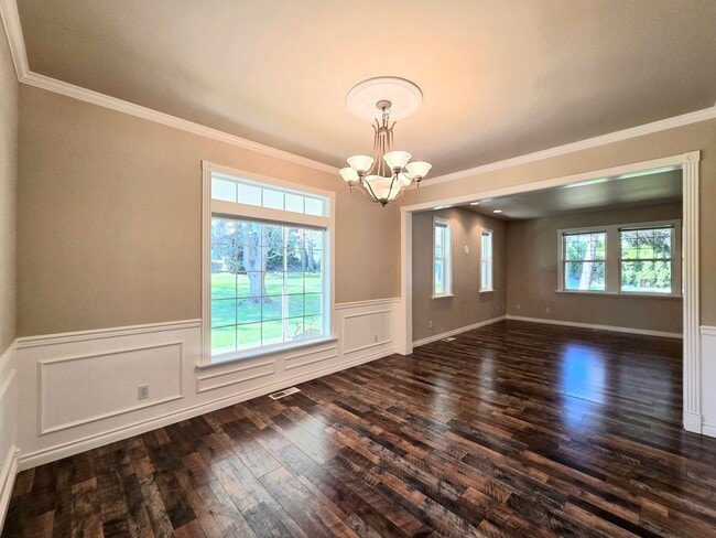 Building Photo - Luxurious Country Living in Desirable Cashmere Location!! 5 Bed + Den, 2.5 Bath!