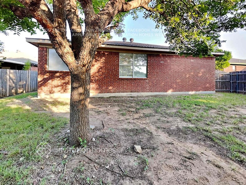 Building Photo - 6412 Rainwater Way