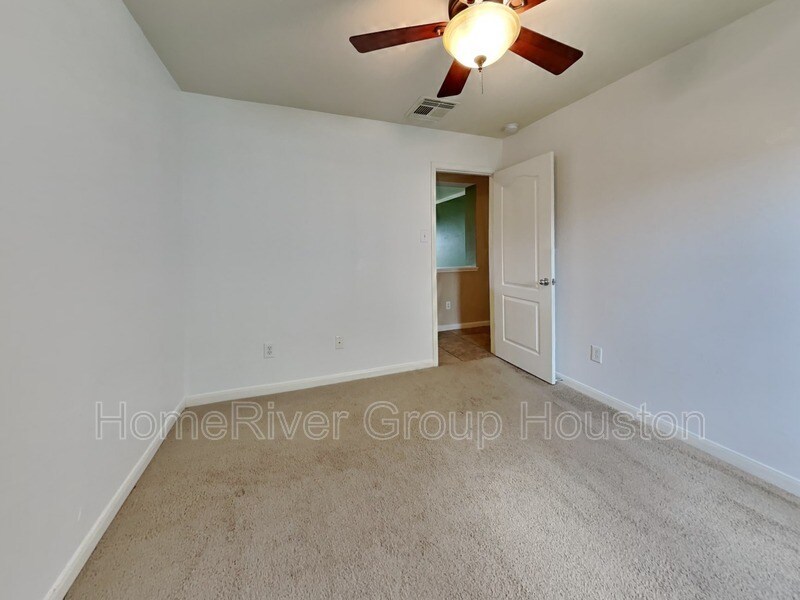 Building Photo - 3602 Avalon Castle Dr