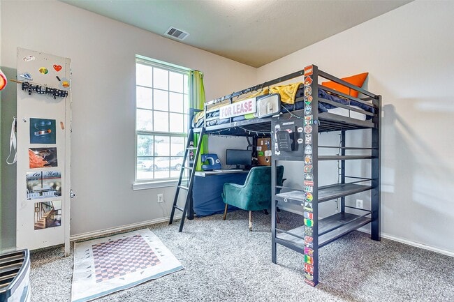 Building Photo - 7314 Saddle Tree Dr