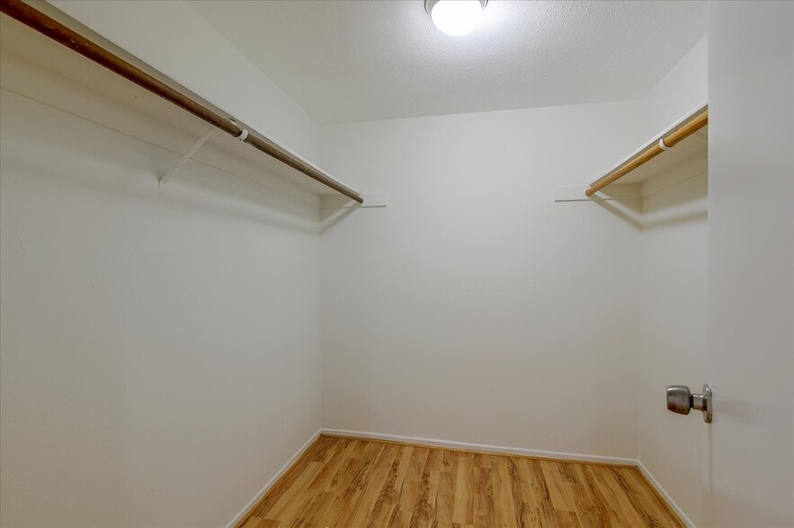 Building Photo - 1940 N Highland Ave