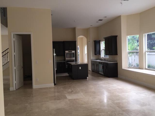 Building Photo - 9887 Coronado Lake Dr