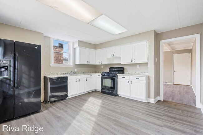 Building Photo - 3 br, 1 bath House - 200 West Elizabeth St...