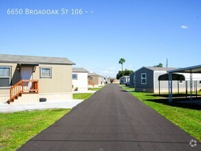 Building Photo - Welcome Home