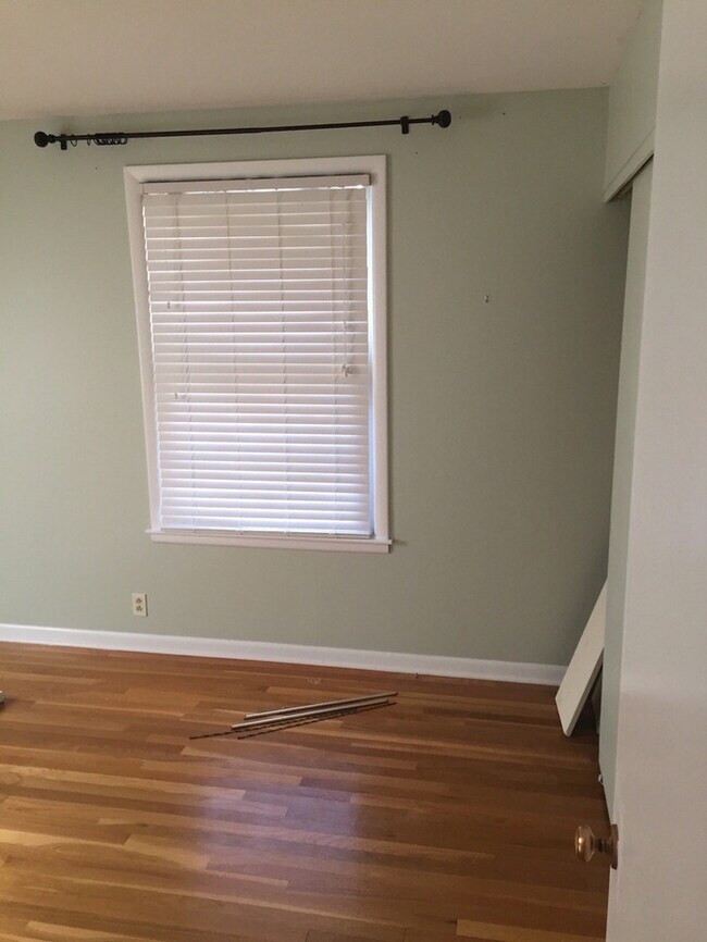 Building Photo - GREAT LOCATION!! Nicely updated home!!