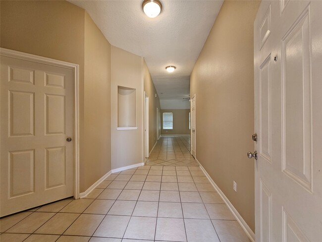 Building Photo - 1079 Shadow Glenn Dr