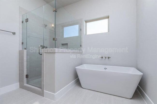 Building Photo - 10915 Brookeshire Chase Ln