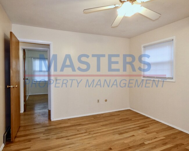 Building Photo - 532 Dussel Dr