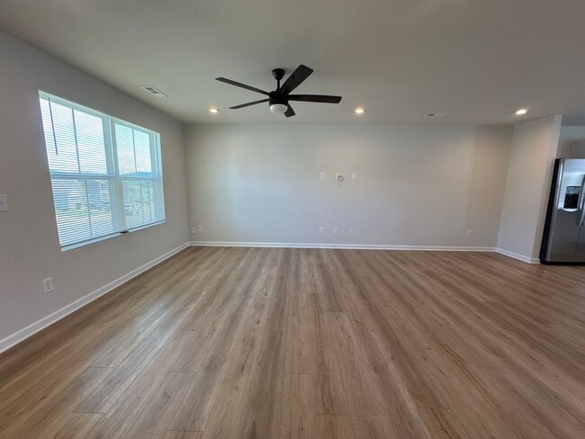 Building Photo - Beautiful 4-Bedroom Home in Thornton Grove – Convenient North Nashville Location!