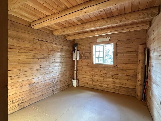 Building Photo - 14 Car Mar Ln