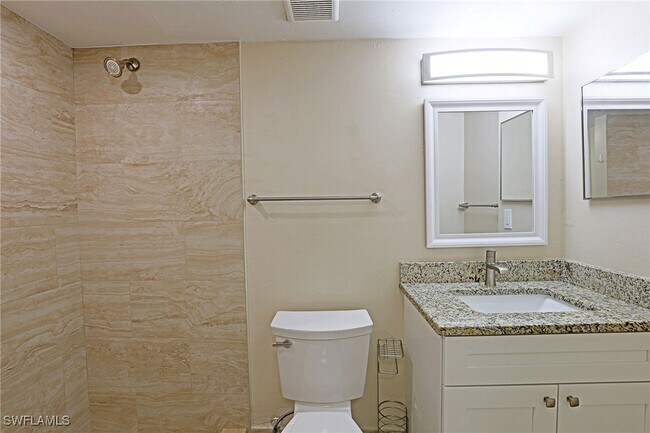 Building Photo - 5319 Summerlin Rd