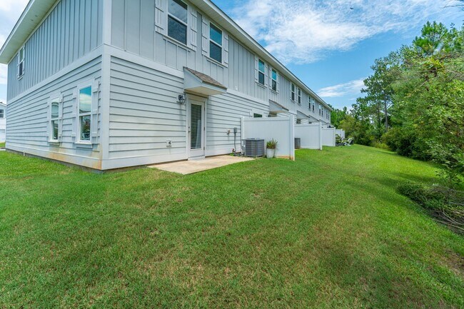 Building Photo - 146 Crossing Ln