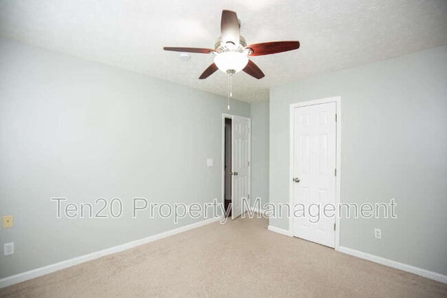 Building Photo - 776 Lee Rd 222