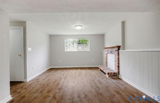 Building Photo - 5712 Willowbranch Dr