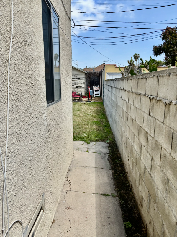 Building Photo - 5846 Haas Ave