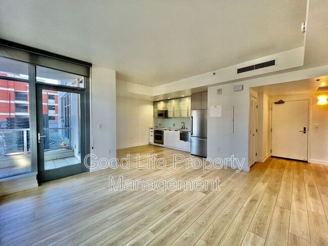 Building Photo - 575 Sixth Ave