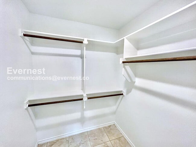 Building Photo - 1413 Avenue A