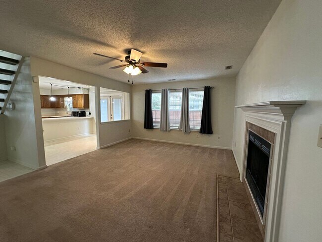 Building Photo - Call or Text Amanda Tate for more informat...
