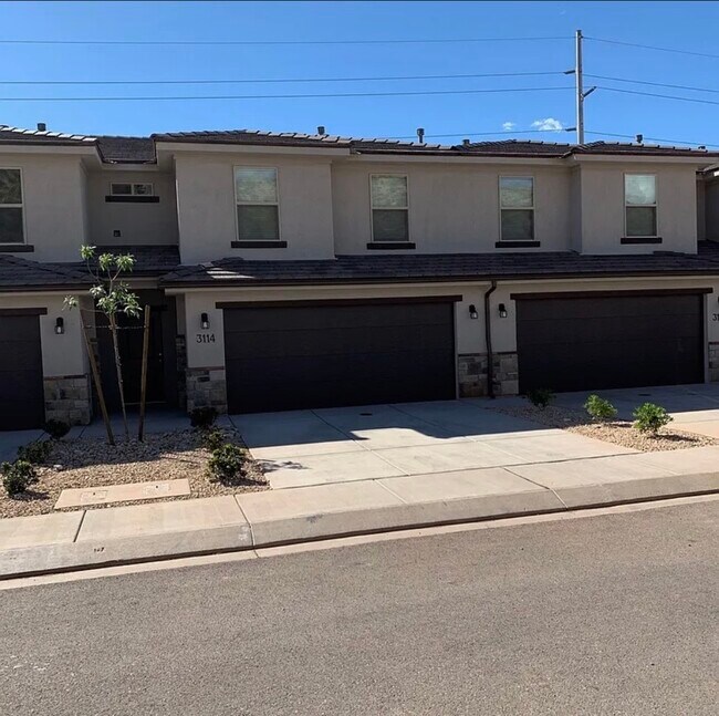 Building Photo - 3104 S Relic Ridge Dr