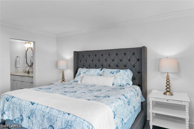 Building Photo - 1020 Swallow Ave