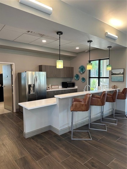 Building Photo - 2525 Relaxing Ln