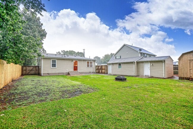 Building Photo - Gorgeous home rental in Virginia Beach!