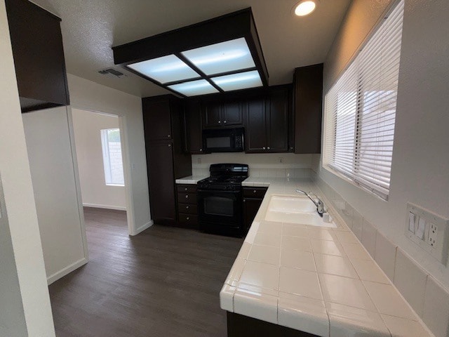 Building Photo - 474 Old Palms Dr