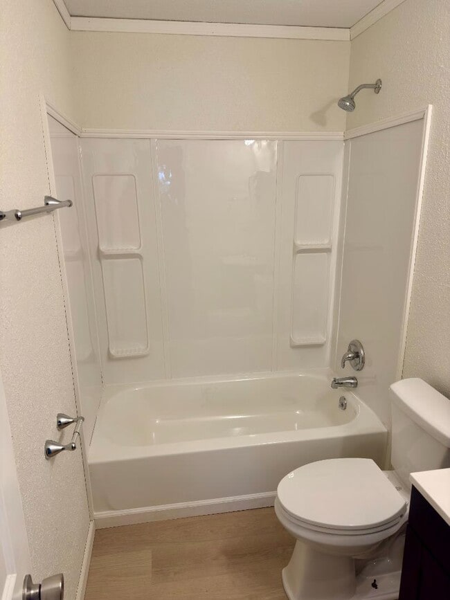 Building Photo - 44 Warrington Ave