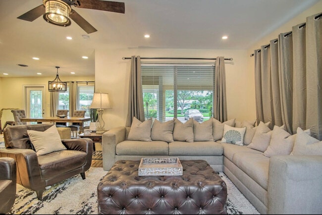 Building Photo - 2169 Imperial Point Dr