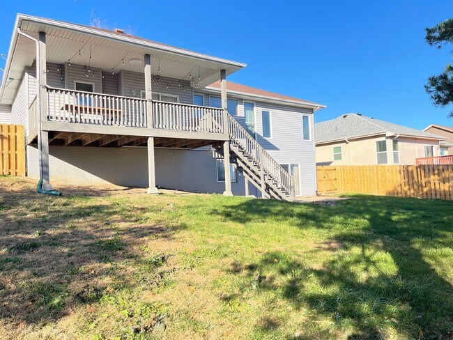 Building Photo - Northwest Omaha Gem: 2,700 Sq Ft, 3-Bedroom, Walk-Out Finished Basement, Fenced Yard, 3-Car Garag...