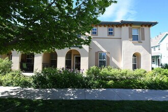 Building Photo - 8803 E 24th Pl
