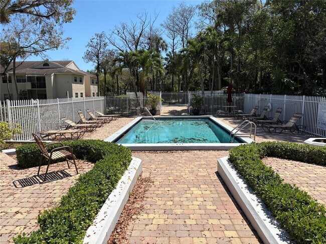 Building Photo - 601 Cypress Lake Blvd