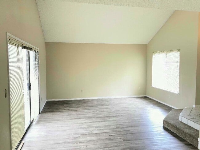 Building Photo - 3209 Ventana Hills Dr