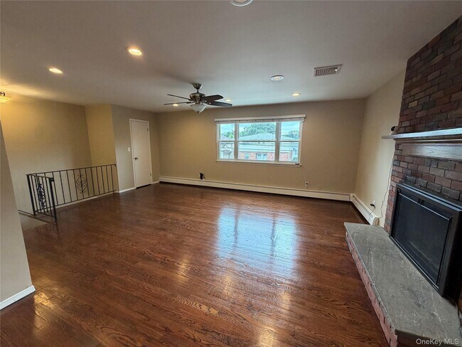 Building Photo - 40 Edgewood Rd