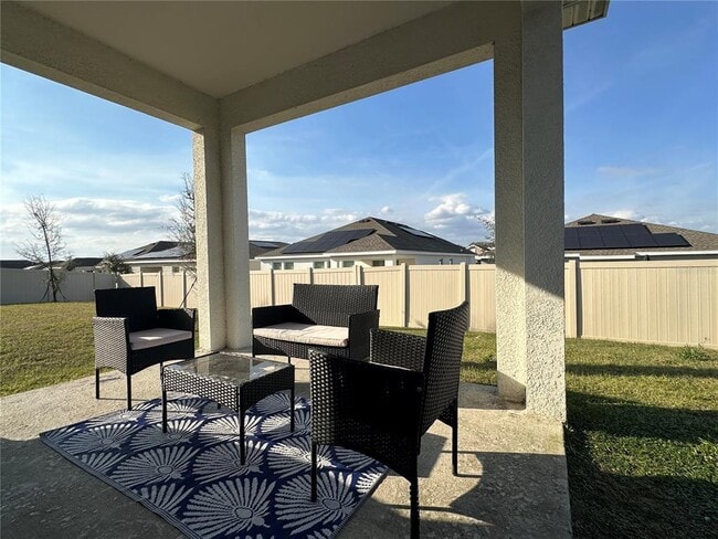 Building Photo - 751 Staffora St