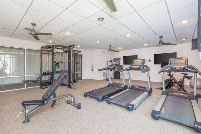 Building Photo - 2621 S Jefferson Ave