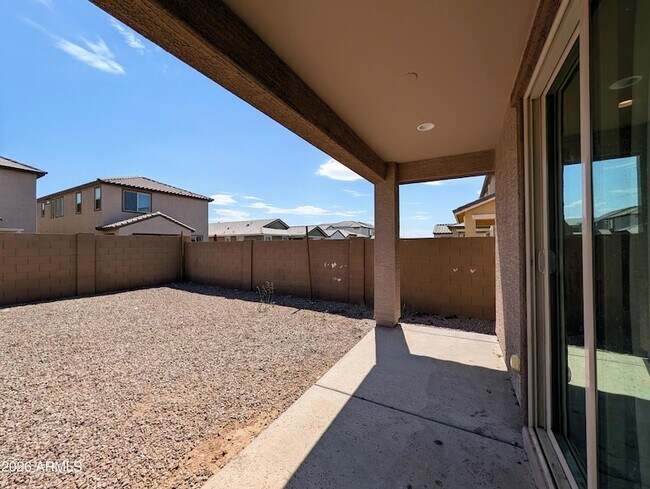 Building Photo - 9509 W Sells Dr