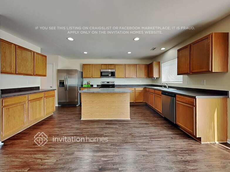 Building Photo - 49 Norwich Dr