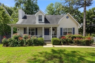 Building Photo - 2660 Windage Dr SW