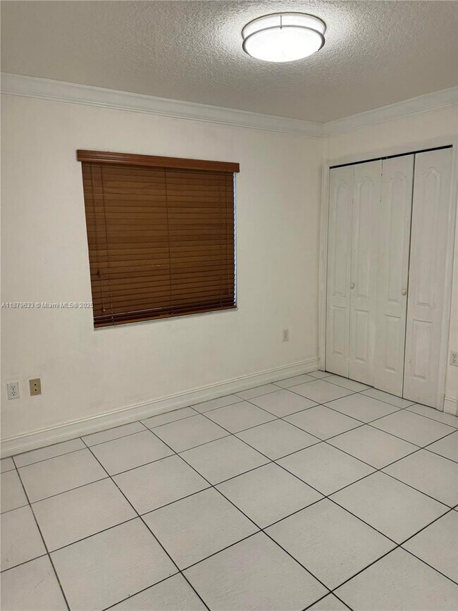 Building Photo - 445 SW 78th Pl