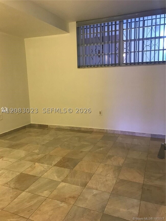 Building Photo - 7899 NE Bayshore Ct