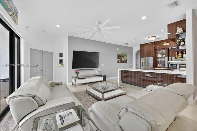 Building Photo - 14541 SW 16th St