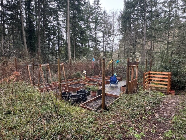 Building Photo - 28635 Vashon Hwy SW