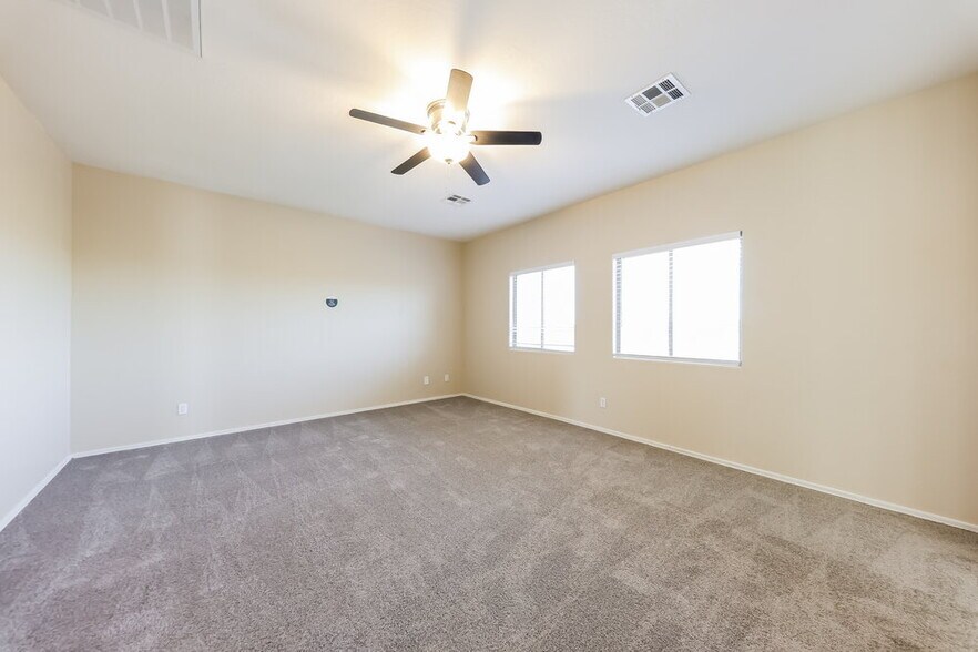 Building Photo - 16115 N 168th Ave