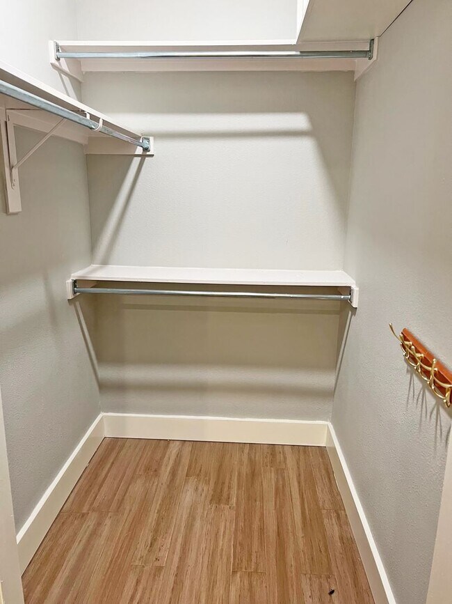 Building Photo - Great 2 Bdrm 2 Bath Condo in Lake Dallas Tx