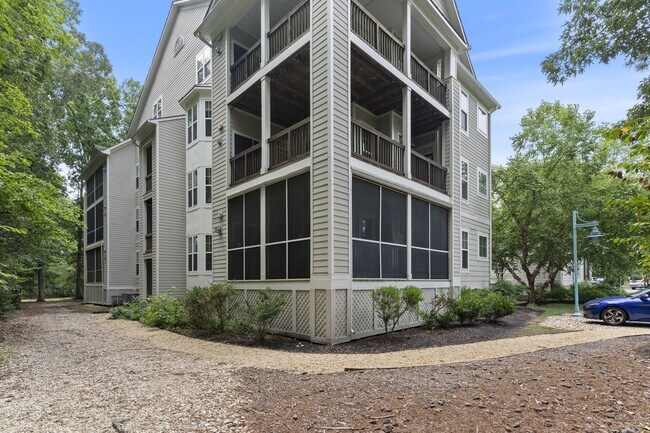 Building Photo - 1021 Leeward Way