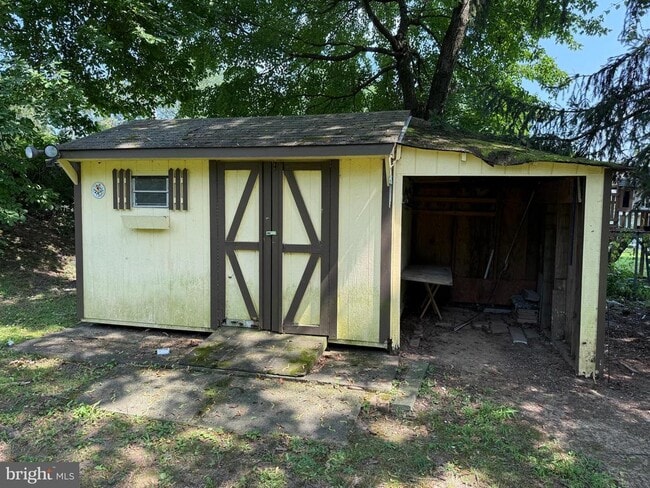 Building Photo - 123 Pearl Dr